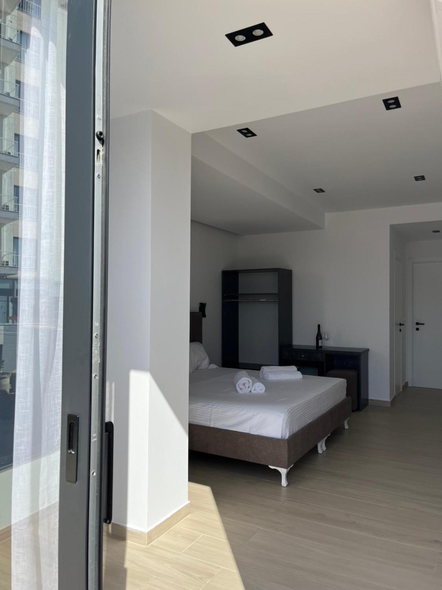 Del Mare Hotell Sarandë Exteriör bild
